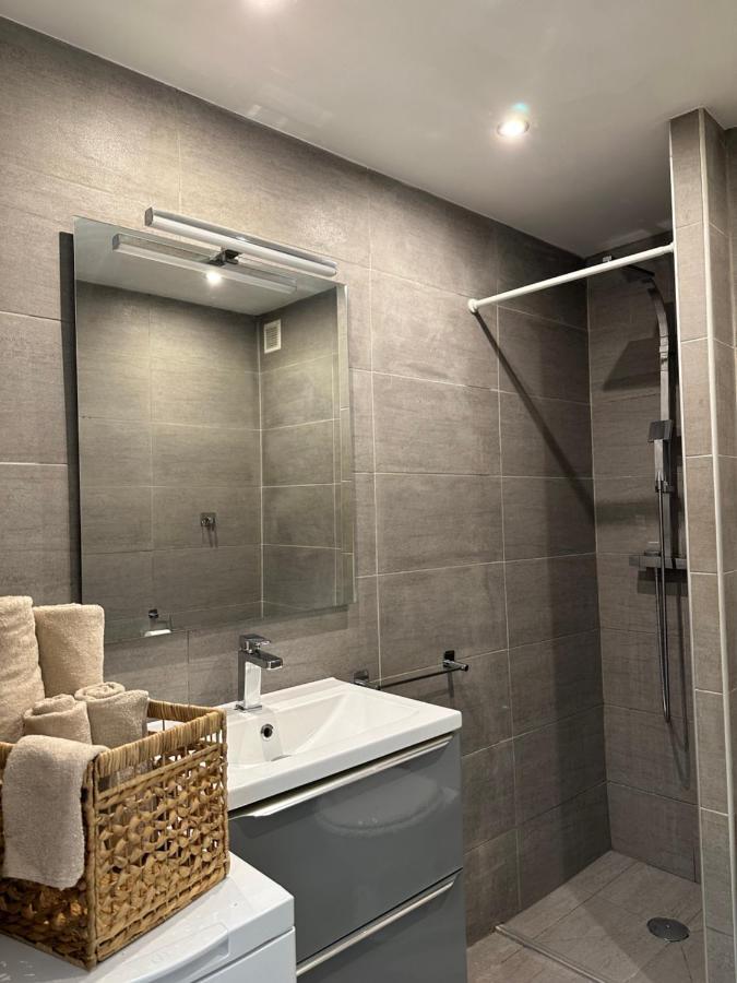 Spacieux Studio A Golfe Juan 2 Minutes Des Plages Vallauris Dış mekan fotoğraf