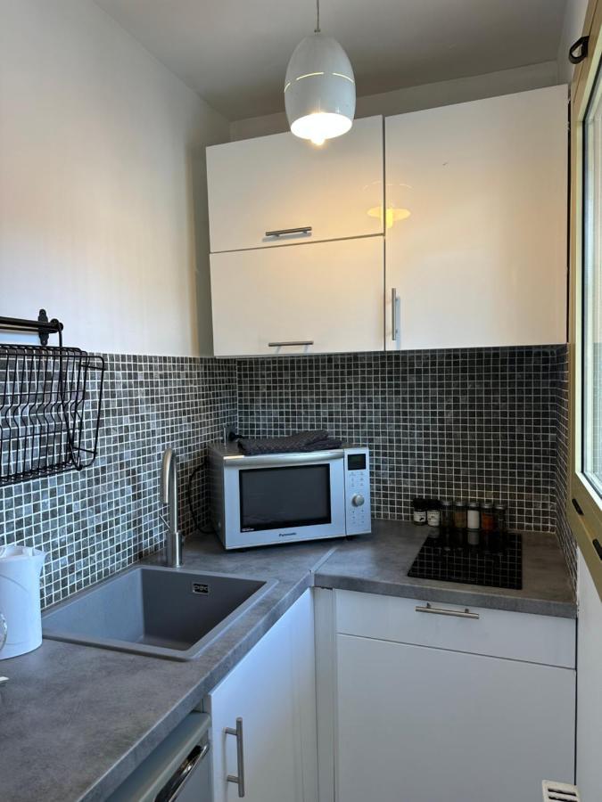 Spacieux Studio A Golfe Juan 2 Minutes Des Plages Vallauris Dış mekan fotoğraf